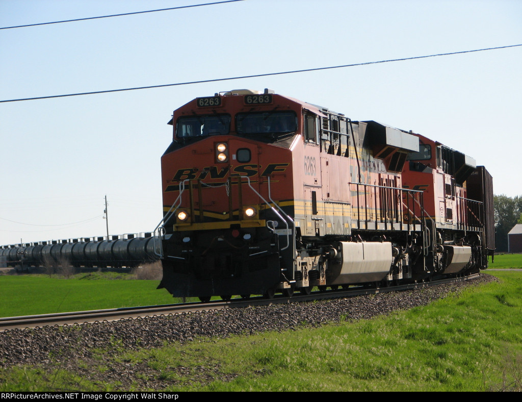 BNSF 6263